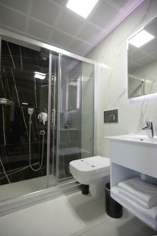 Kartal Palace Taksim Square Family Hotel Istanbul Eksteriør billede