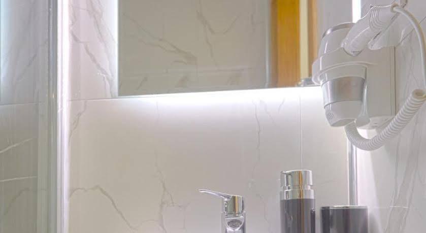 Kartal Palace Taksim Square Family Hotel Istanbul Eksteriør billede